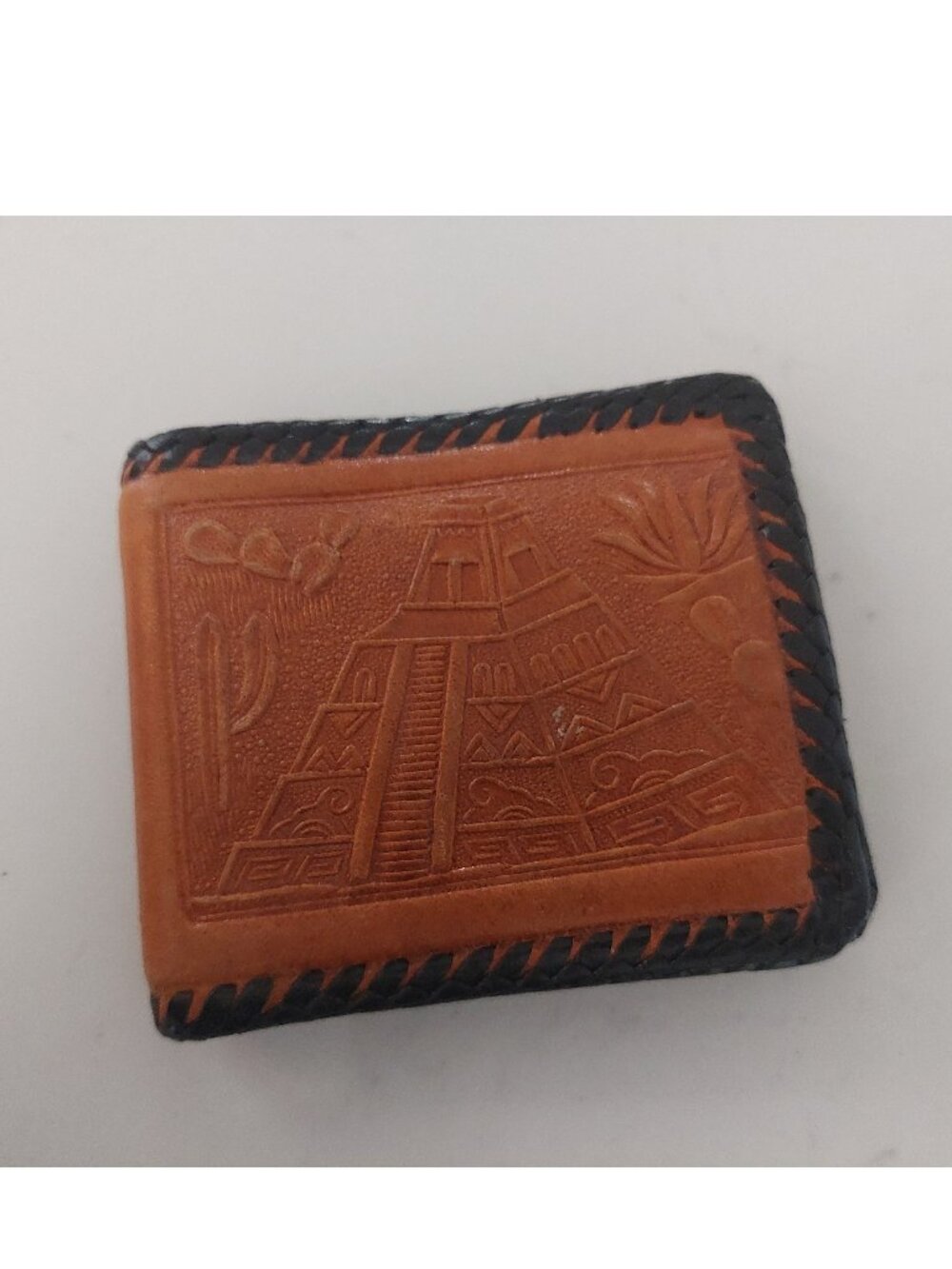 Vintage 70s Mexico Tooled Leather Mens Bifold Wallet Pyramid Sombrero Zip Pocket